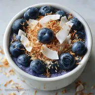 Creamy Blueberry Overnight Oats Recipe with Toasted Coconut Crunch