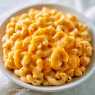 Creamy Crockpot Mac and Cheese for 8