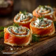 Effortless Smoked Salmon Pinwheels with Dill Cream Cheese